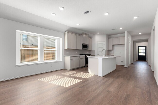 Building Photo - 12210 Bell County Ct