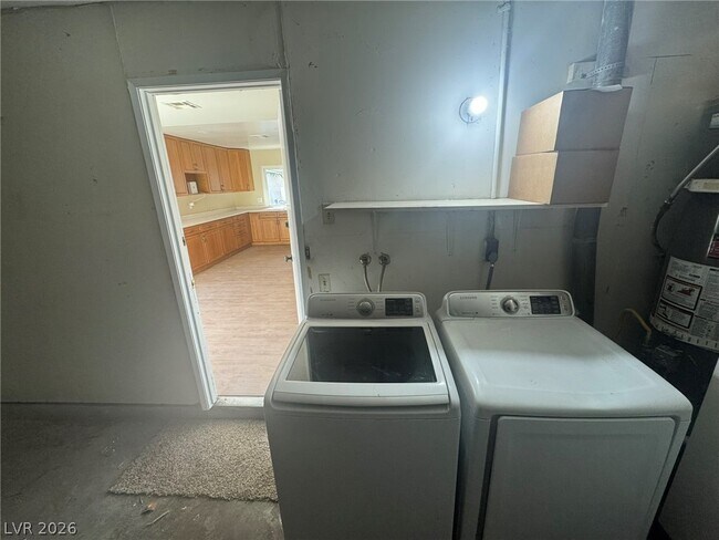 Building Photo - 4171 Victoria St