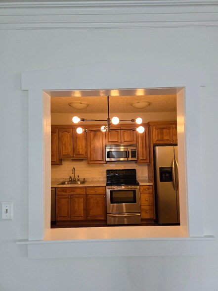 Building Photo - 2472 Overlook Rd