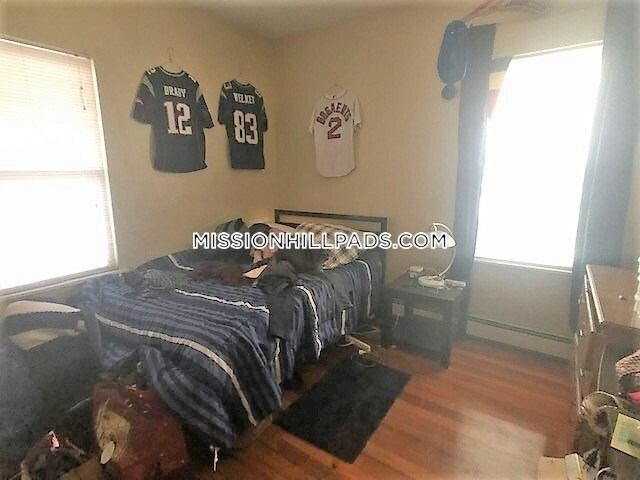 Building Photo - 34 Darling St