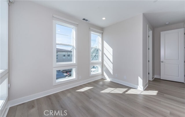 Building Photo - 180 Longden