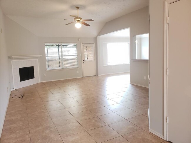 Building Photo - 4219 Custer Creek Dr