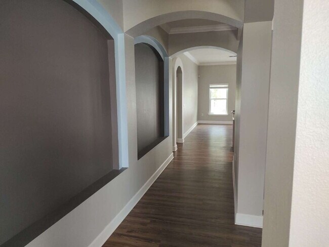 Building Photo - "Spacious 4-Bedroom with 3 Full Baths - 2,...