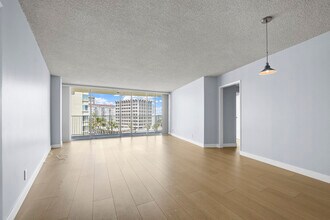 Building Photo - 700 E Ocean Blvd