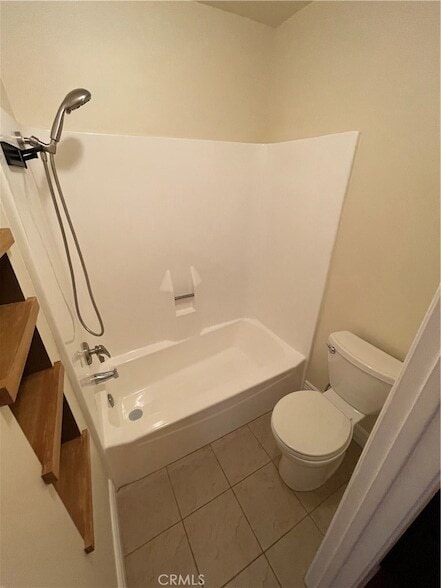 Building Photo - 2668 Hacienda Dr