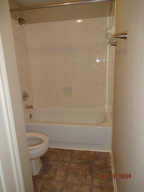 Building Photo - 2255 Braeswood Park Dr