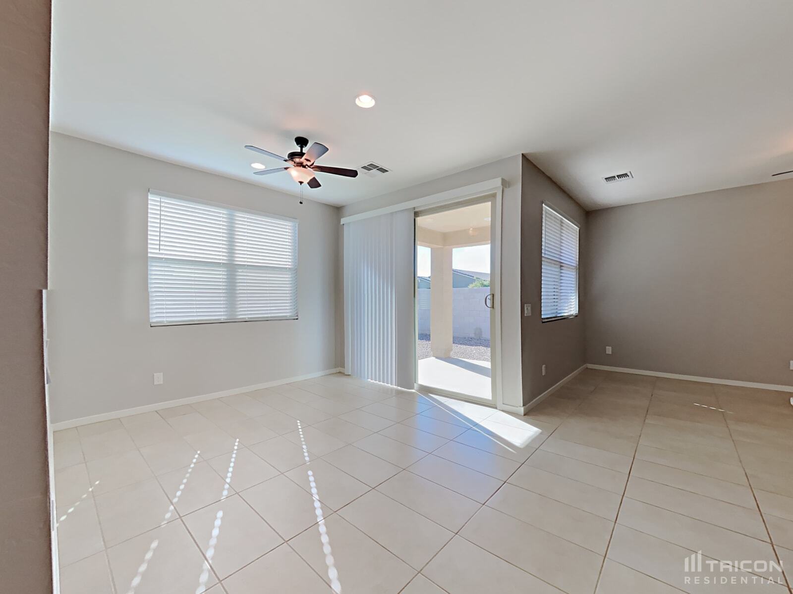 Building Photo - 605 W Cholena Trail