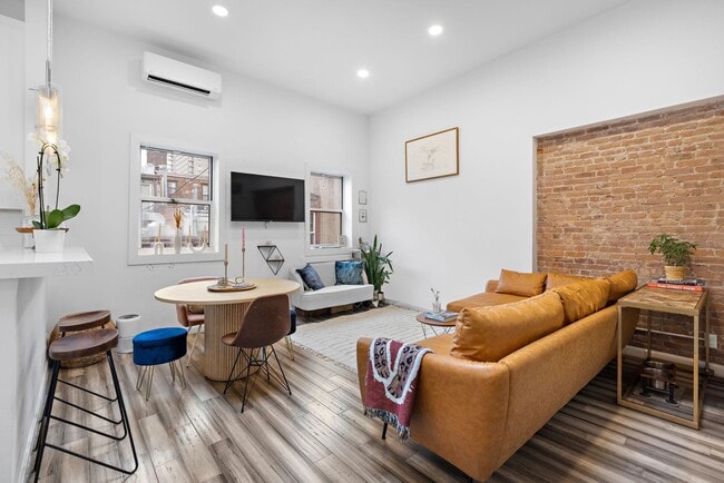 Building Photo - 405 Bloomfield St