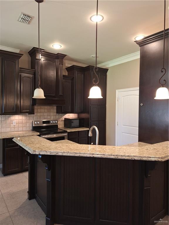 Building Photo - 11 Ruby