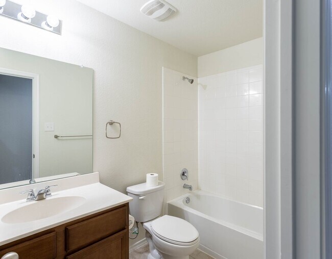 Building Photo - Located in the Trails at Riverstone community, this inviting 5-bedroom, 2-bathroom home offers a ...