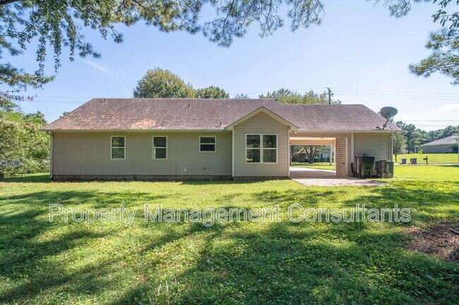 Building Photo - 107 Ann Bradley Dr