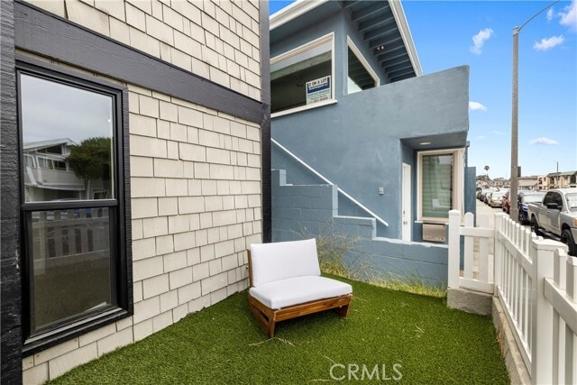 Building Photo - 421 E Balboa Blvd