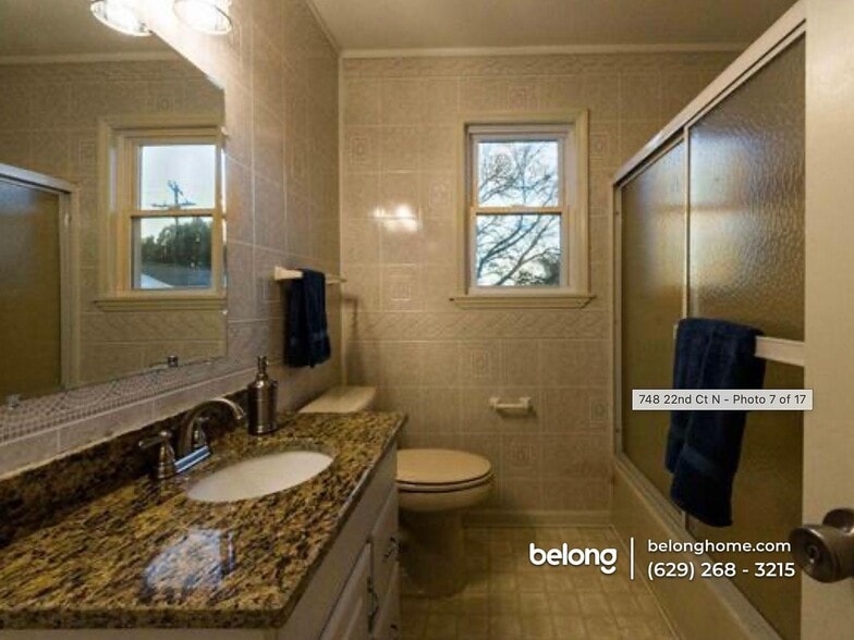 Building Photo - 748 22nd Ct