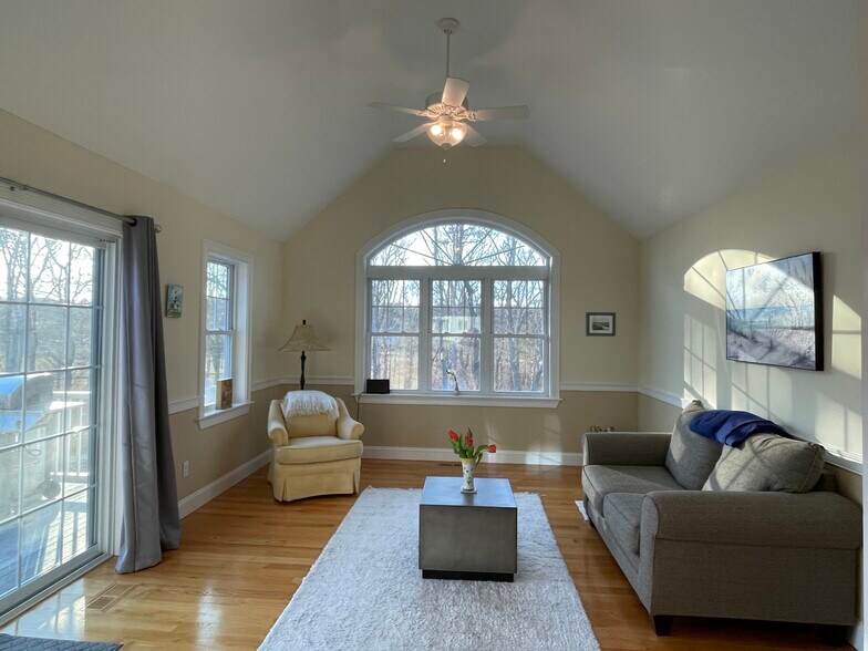 Building Photo - 32 Faiths Way