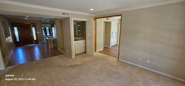 Building Photo - UNIVERSITY CITY / SAN DIEGO - Nice 5 Bedro...