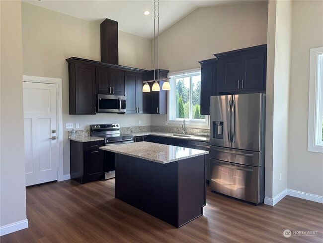 Building Photo - 3155 Sanderling Dr