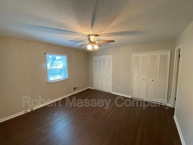 Building Photo - 6802 Penwern Ct