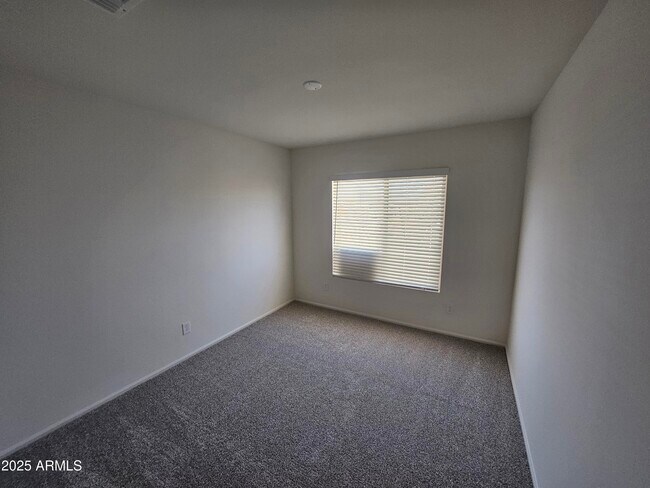 Building Photo - 1225 N 13th St