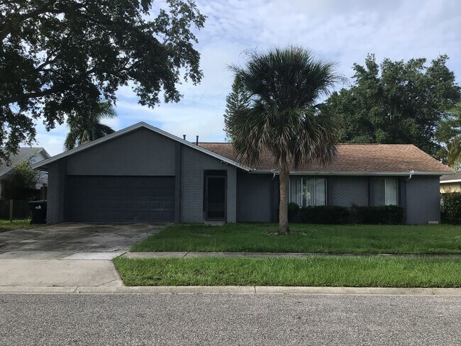 Building Photo - 1-Story Home.. 4 bedroom 2 bath home