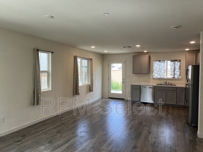Building Photo - 4360 White Ash Ln