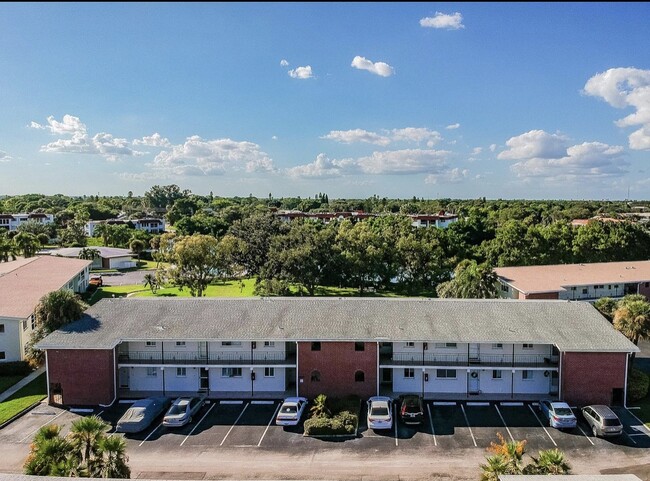 Building Photo - 4550 Overlook Dr NE