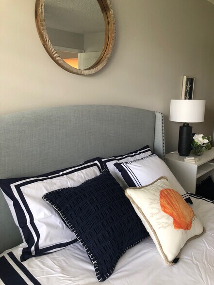 Building Photo - 1825 Cobia Dr