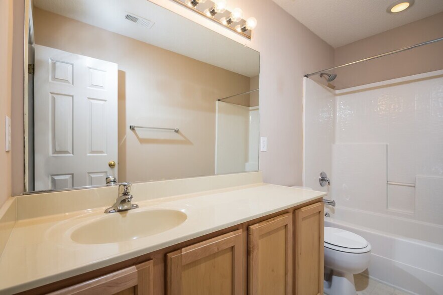 Building Photo - 4908 Tommans Trail