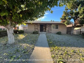 Building Photo - Nice Home For Rent - Duplex with private yard