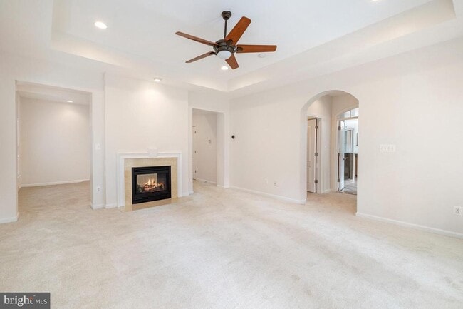 Building Photo - 8880 Olive Mae Cir
