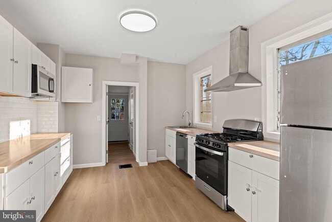 Building Photo - 606 Spruce St