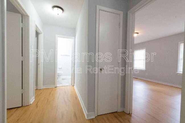 Building Photo - 3403 Chalfont Dr