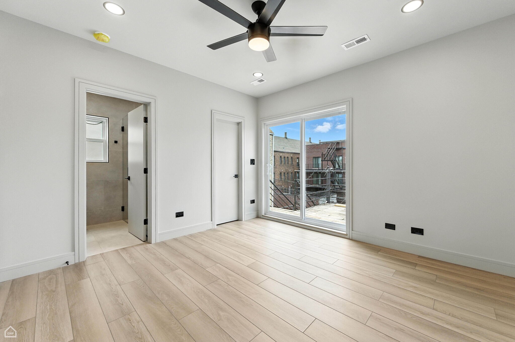 Building Photo - 1238 N Cleaver St