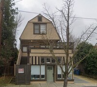 Building Photo - 1309 25th St