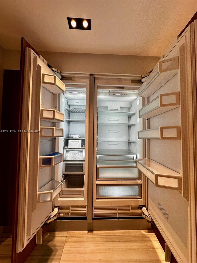 Building Photo - 223 NW 129th Ave