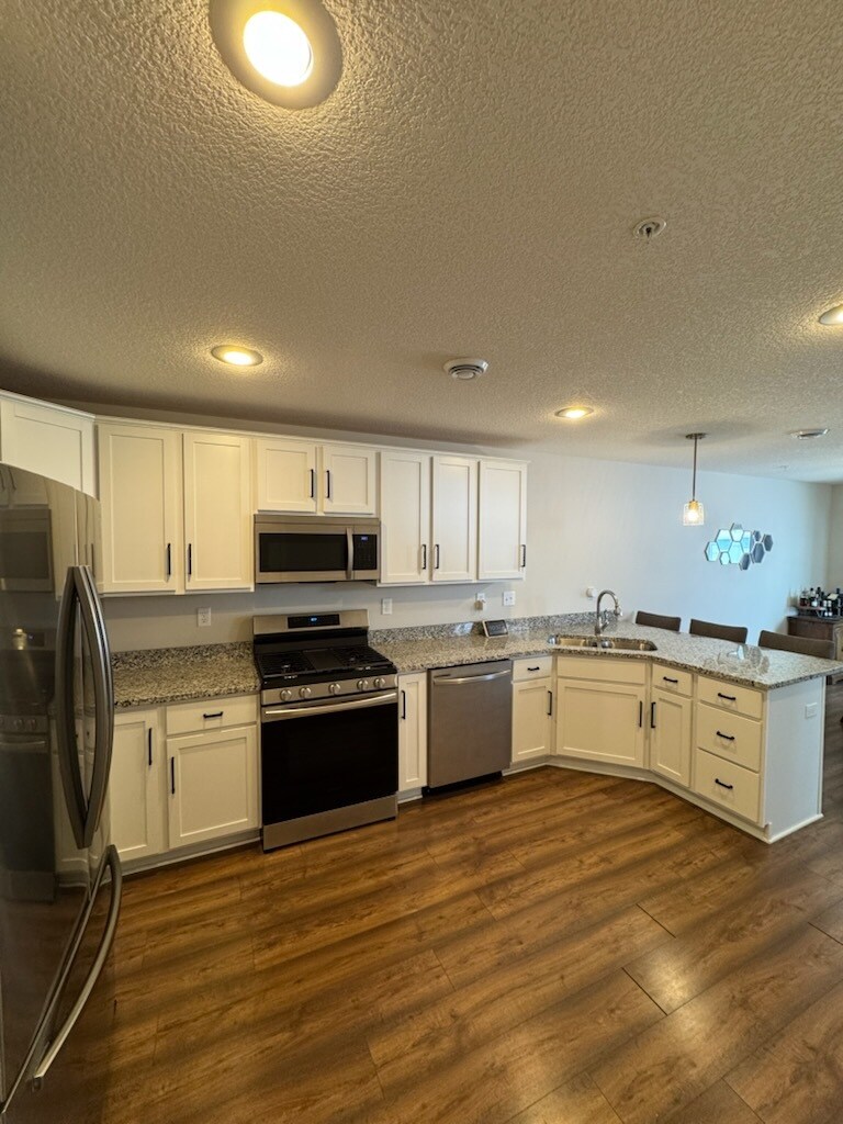 Kitchen - 6908 Jody Ave S