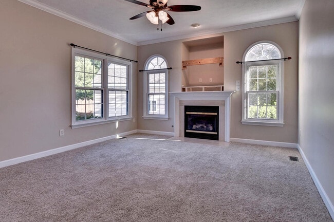 Building Photo - 128 Rockmor Ln