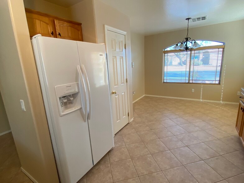 Building Photo - 13433 W Watson Ln