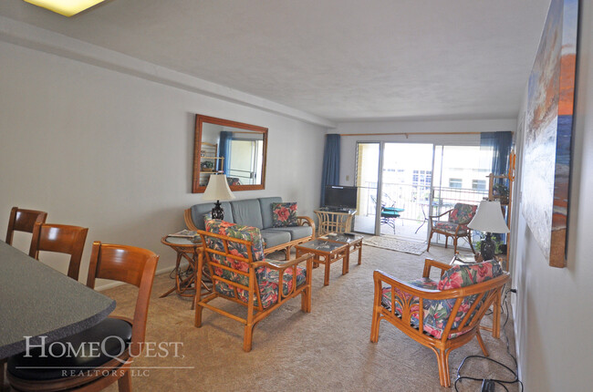 Building Photo - Fully Furnished Meridian East 2BR / 1.5BA ...