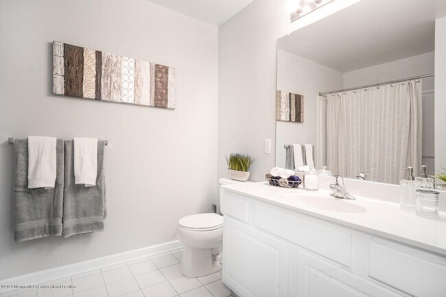 Building Photo - 912 Timber Ridge Ct