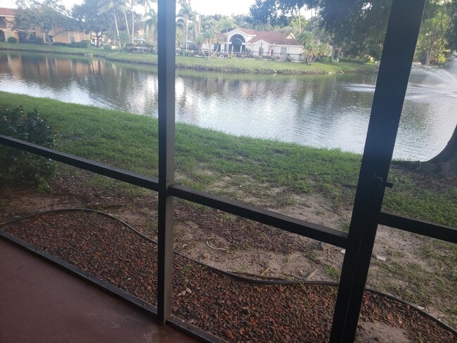Building Photo - 3860 Coral Tree Cir