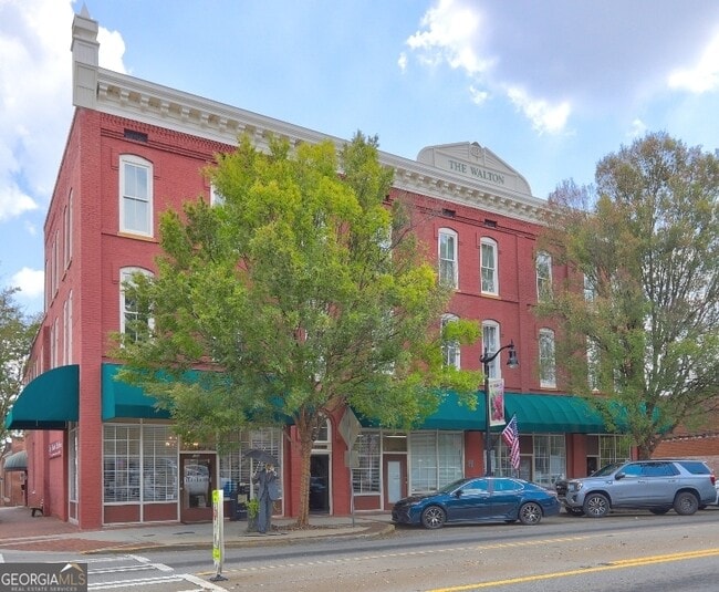 Building Photo - 123 N Broad St