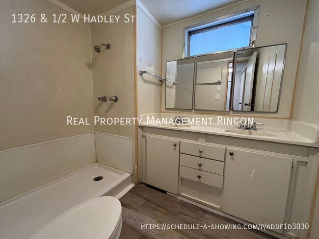 Building Photo - 1326-1322 W Hadley St