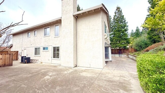 Building Photo - Stunning 4BD/3BA, Two-Story Home With Swimming Pool in Bettencourt Ranch, Danville- Available NOW!