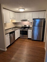 Building Photo - 50 English Village Rd