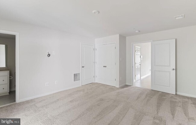 Building Photo - 44088 Eucalyptus Way