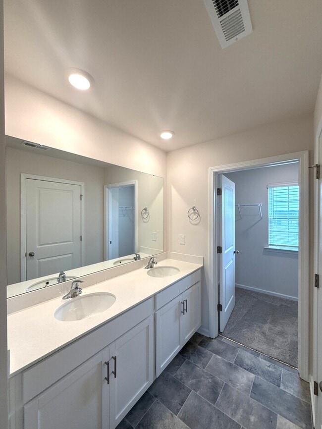 Building Photo - Two Story 4 Bedroom 2 1/2 Bath House -The Mills at Long Creek