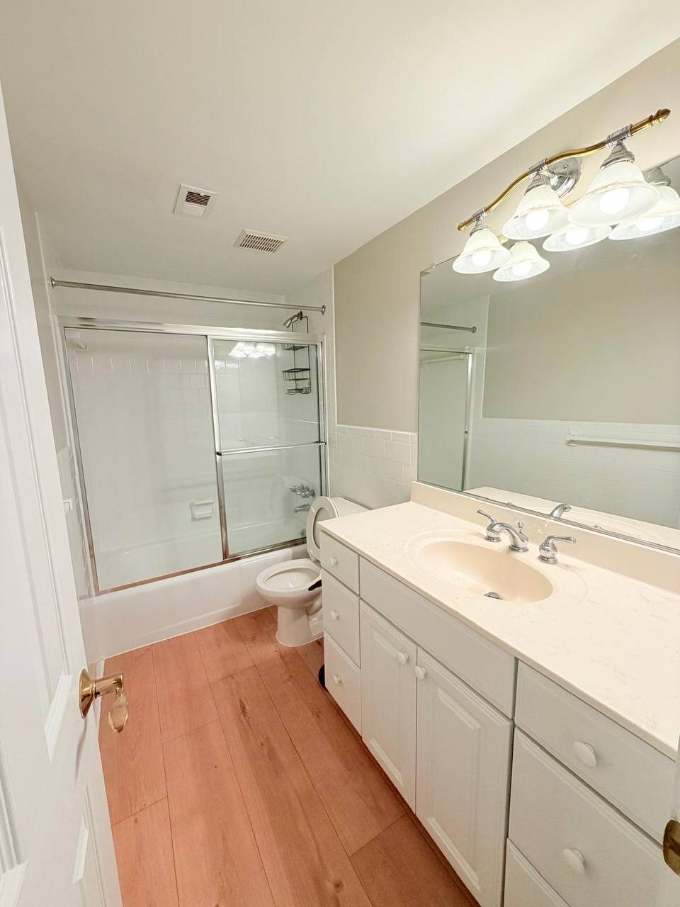 Building Photo - 4515 Forest Hill Dr