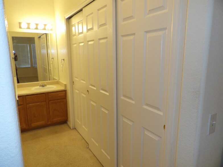 Building Photo - 4919 Turning Leaf Way