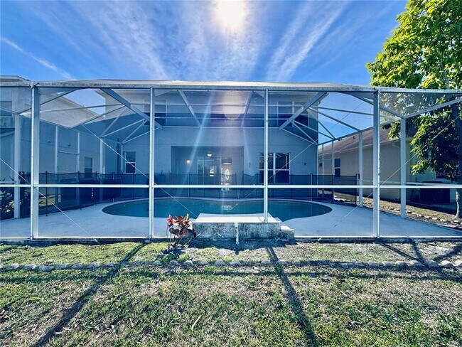 Building Photo - 11209 Village Brook Dr