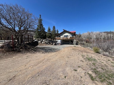 Building Photo - 1043 Cove Rd